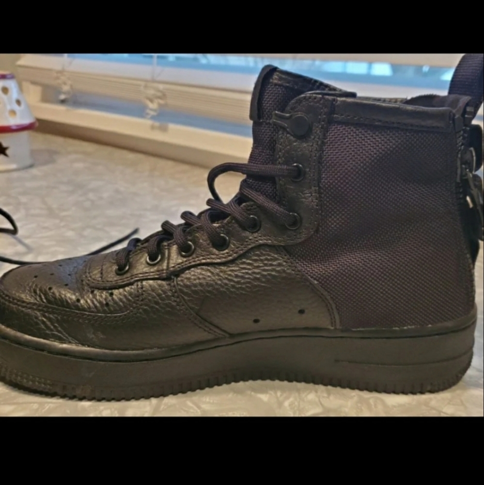 6.5 youth Nike's